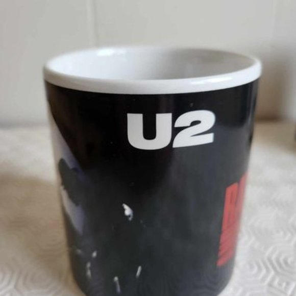 2009 Joshua's Tree and 2010 Rattle and Hum coffee mugs - Picture 10 of 10